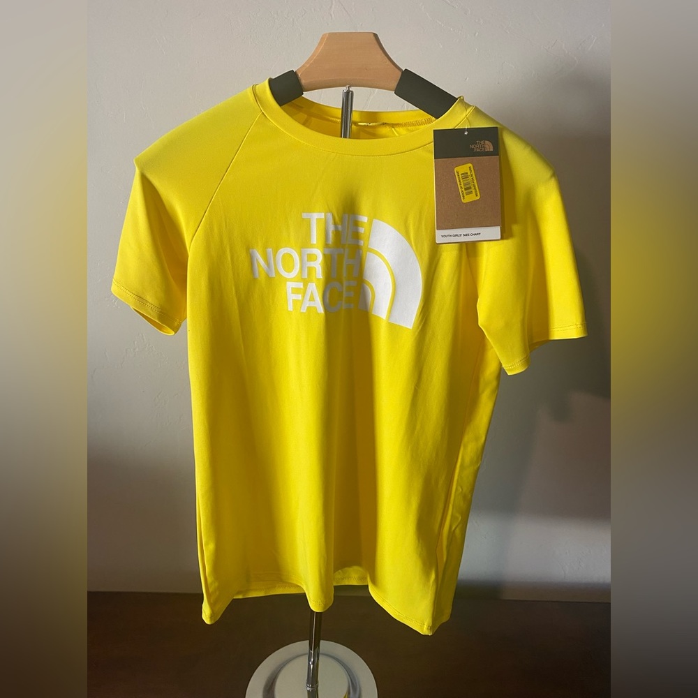 The North Face Girls Large UPF 50 Sun/Swim shirt NWT